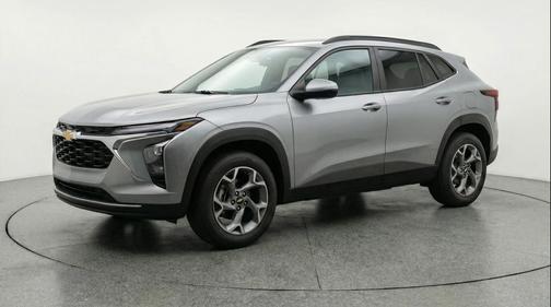 Sterling Gray Metallic 2025 Chevrolet Trax LT