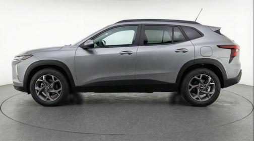 Sterling Gray Metallic 2025 Chevrolet Trax LT