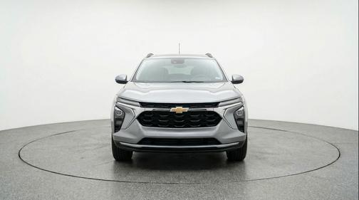 Sterling Gray Metallic 2025 Chevrolet Trax LT