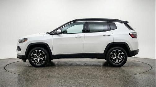 Bright White Clearcoat 2025 Jeep Compass Limited