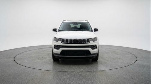 Bright White Clearcoat 2025 Jeep Compass Limited