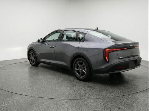 Interstellar Gray 2025 Kia K4 LXS