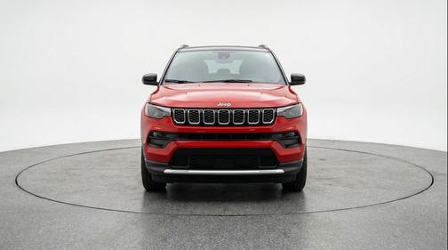 Red Hot Pearlcoat 2025 Jeep Compass Limited