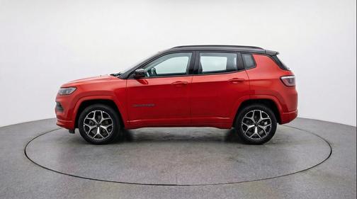 Red Hot Pearlcoat 2025 Jeep Compass Limited