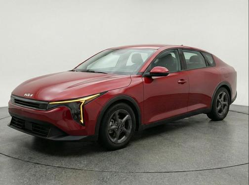 Currant Red 2025 Kia K4 LXS