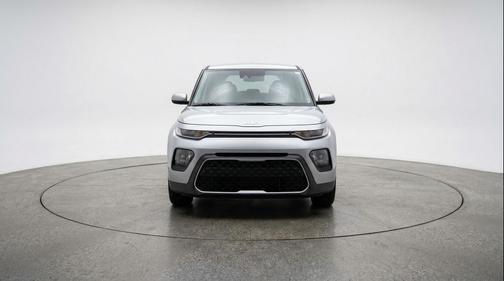 Steel Gray 2025 Kia Soul LX