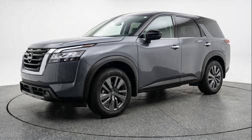 Gun Metallic 2025 Nissan Pathfinder SV 4WD