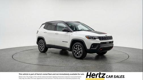 Bright White Clearcoat 2025 Jeep Compass Trailhawk