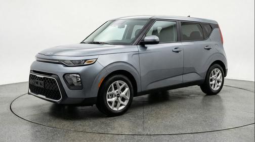 Gravity Gray 2025 Kia Soul LX