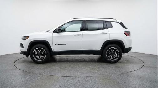 Bright White Clearcoat 2025 Jeep Compass Trailhawk