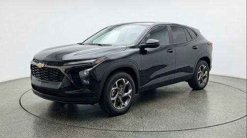 Mosaic Black Metallic 2025 Chevrolet Trax LT