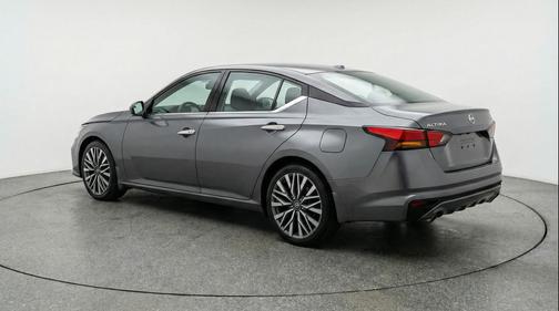 Gun Metallic 2025 Nissan Altima SV FWD