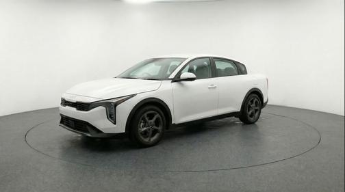Snow White Pearl 2025 Kia K4 LXS