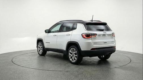 Bright White Clearcoat 2025 Jeep Compass Limited