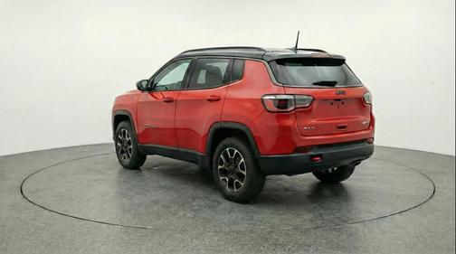 Red Hot Pearlcoat 2025 Jeep Compass Trailhawk