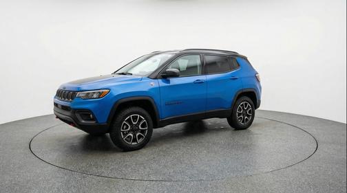 Hydro Blue Pearlcoat 2025 Jeep Compass Trailhawk