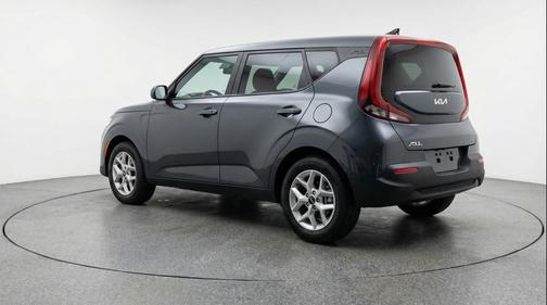 Gravity Gray 2025 Kia Soul LX