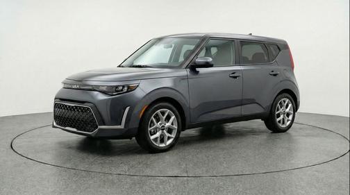 Gravity Gray 2025 Kia Soul LX