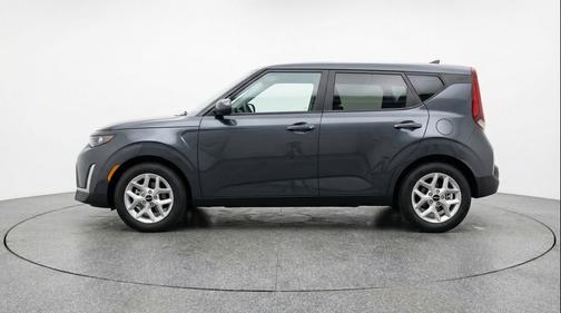 Gravity Gray 2025 Kia Soul LX