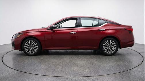 Garnet Pearl Metallic 2025 Nissan Altima SV FWD