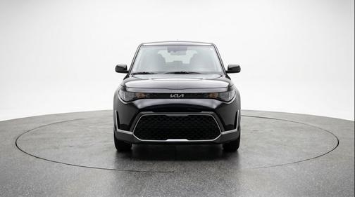 Fusion Black 2025 Kia Soul LX