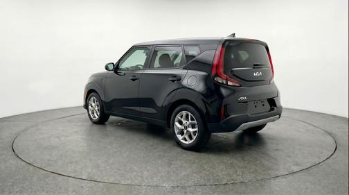 Fusion Black 2025 Kia Soul LX