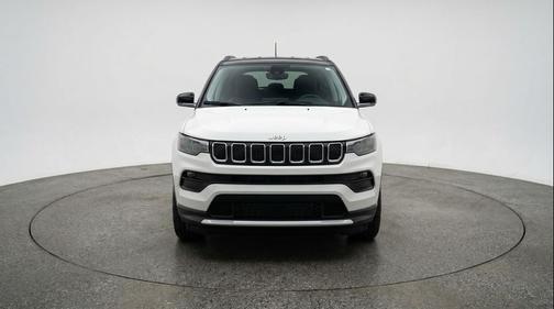 Bright White Clearcoat 2025 Jeep Compass Limited