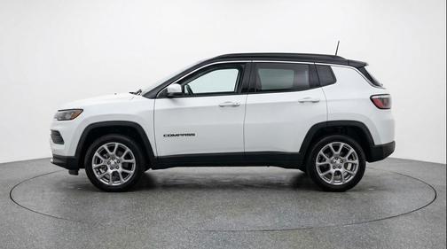 Bright White Clearcoat 2025 Jeep Compass Limited