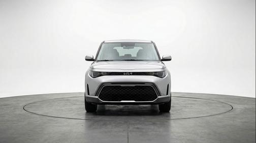 Steel Gray 2025 Kia Soul LX