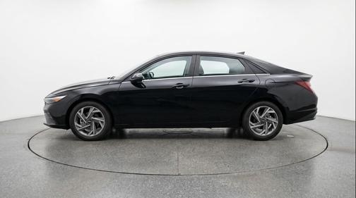 Abyss Black 2025 Hyundai ELANTRA SEL