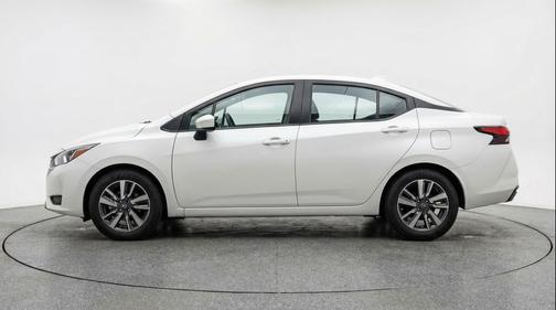 Aspen White Tricoat 2025 Nissan Versa 1.6 SV