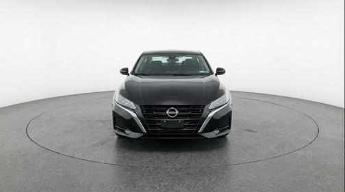 Super Black 2025 Nissan Altima SV FWD