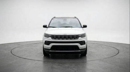 Bright White Clearcoat 2025 Jeep Compass Limited