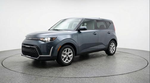 Gravity Gray 2025 Kia Soul LX