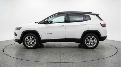 Bright White Clearcoat 2025 Jeep Compass Limited