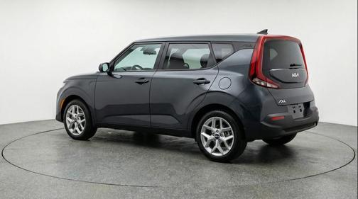 Gravity Gray 2025 Kia Soul LX