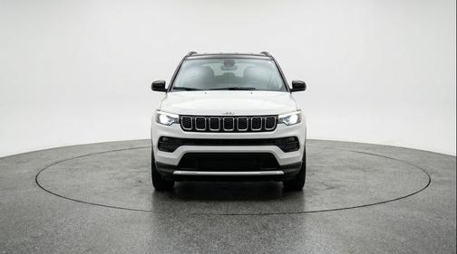 Bright White Clearcoat 2025 Jeep Compass Limited