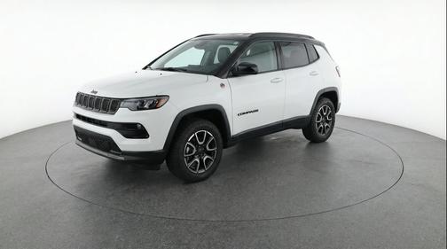 Bright White Clearcoat 2025 Jeep Compass Trailhawk