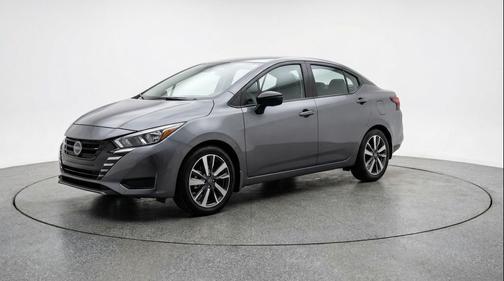 Gun Metallic 2025 Nissan Versa 1.6 SV
