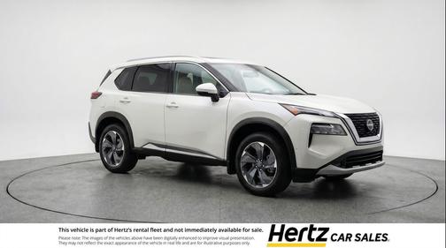 Everest White Pearl Tricoat 2025 Nissan Rogue SV
