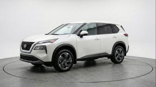 Everest White Pearl Tricoat 2025 Nissan Rogue SV