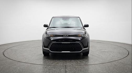 Fusion Black 2025 Kia Soul LX