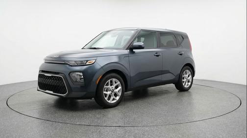 Gravity Gray 2025 Kia Soul LX