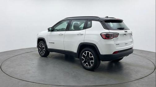 Bright White Clearcoat 2025 Jeep Compass Trailhawk