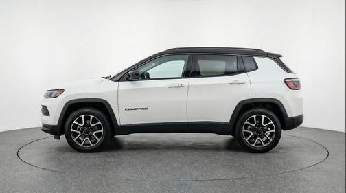 Bright White Clearcoat 2025 Jeep Compass Trailhawk