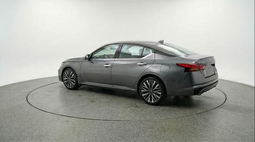 Gun Metallic 2025 Nissan Altima SV FWD