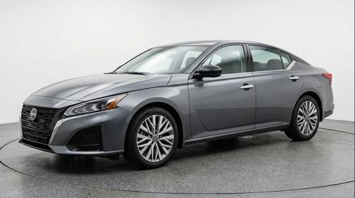 Gun Metallic 2025 Nissan Altima SV FWD