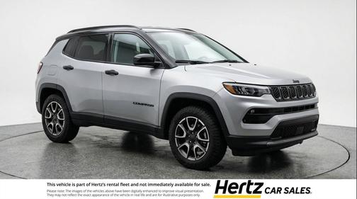 Silver Zynith Metallic Clearcoat 2025 Jeep Compass Trailhawk