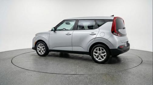 Steel Gray 2025 Kia Soul LX