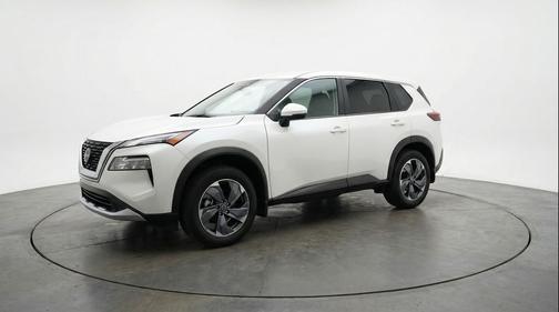 Everest White Pearl Tricoat 2025 Nissan Rogue SV